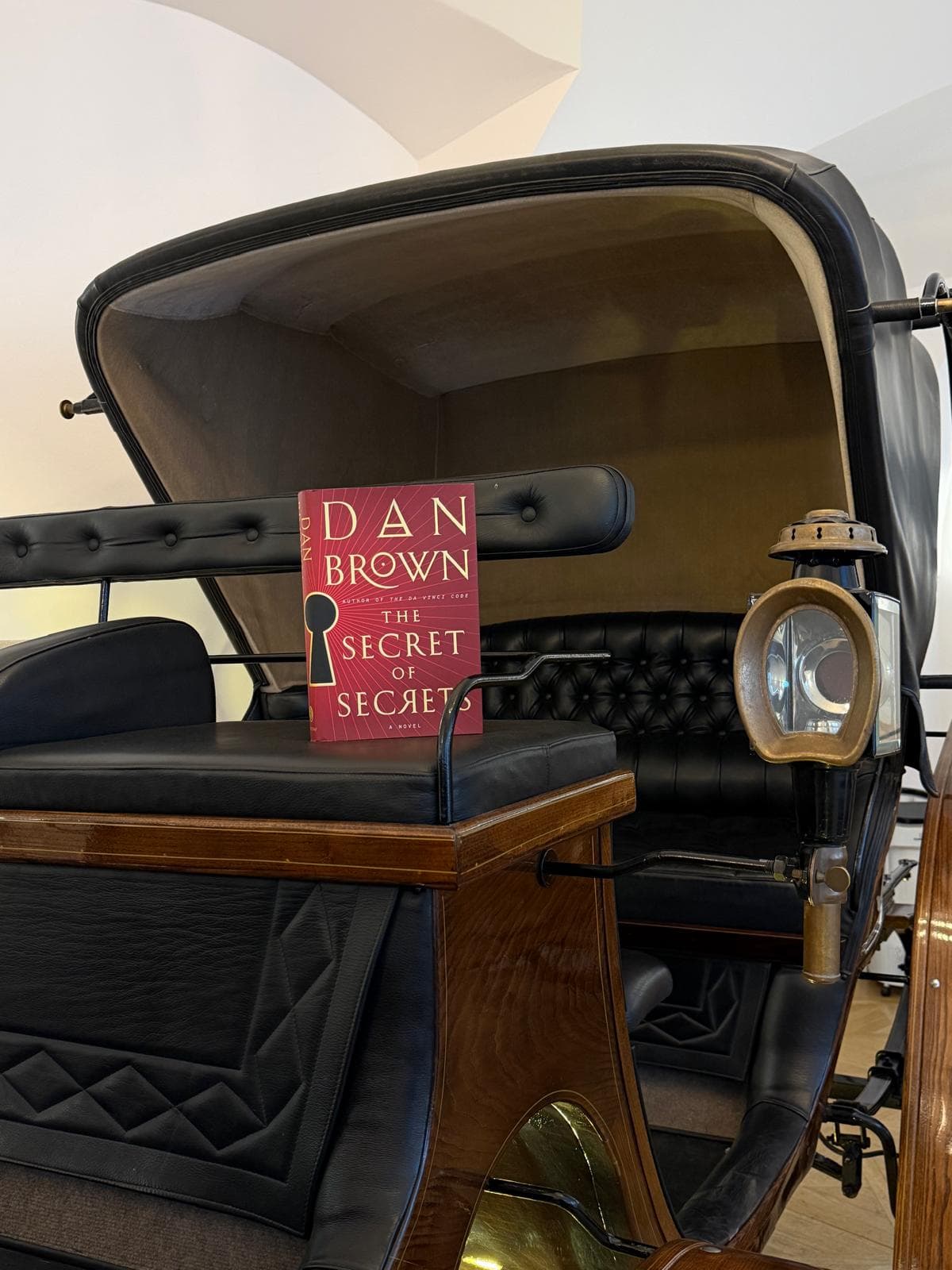 Dan Brown's book in the historical Praguephoria carriage